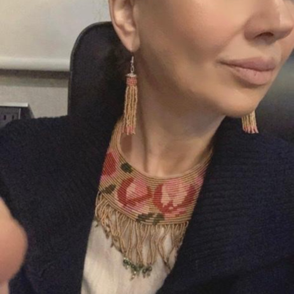 Unique Handcrafted Roses in Gold Bib Necklace with earrings